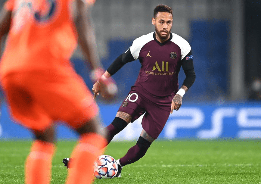 德罗巴意外战胜独行侠,表现优异引爆全场!上演精彩一战 德罗巴意外战胜独行侠,表现优异引爆全场!上演精彩一战