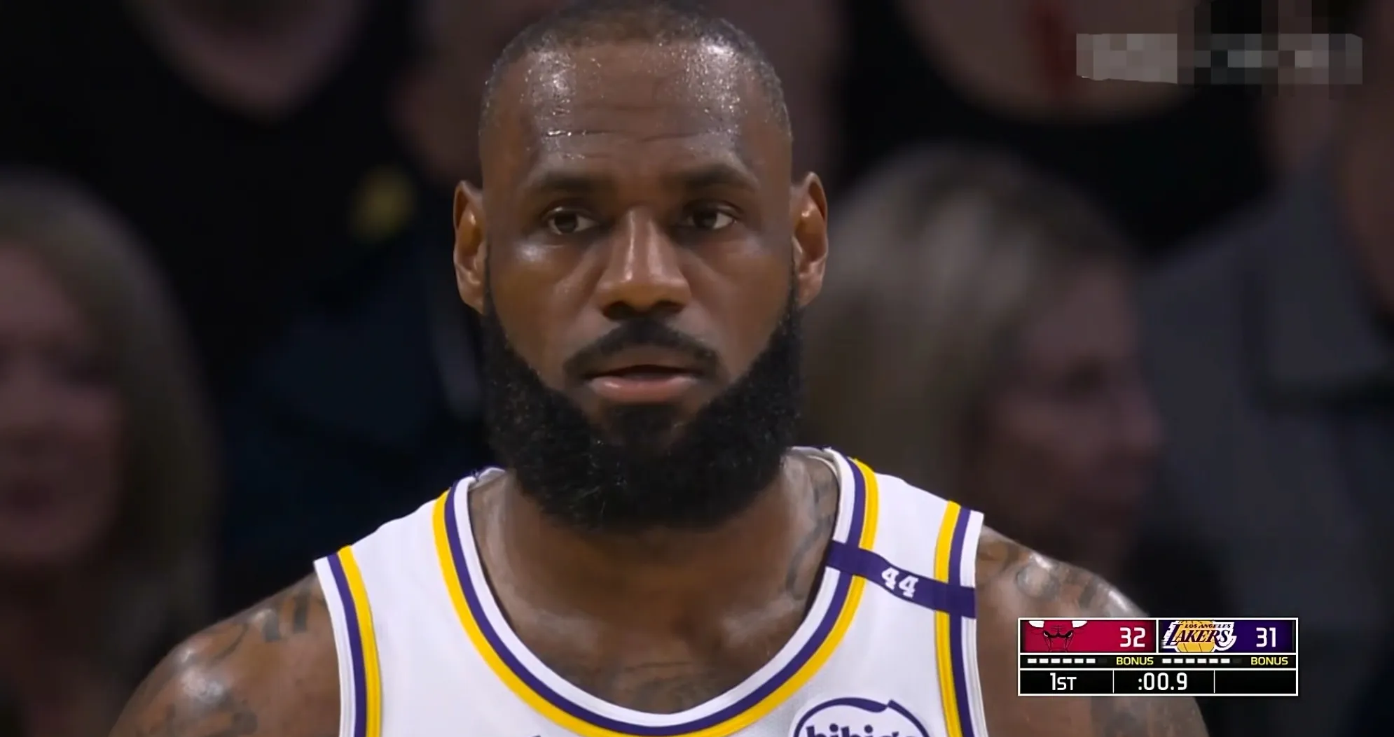 詹姆斯在TES比赛中败北,出色防守引发热议!再创辉煌时刻 詹姆斯在TES比赛中败北,出色防守引发热议!再创辉煌时刻