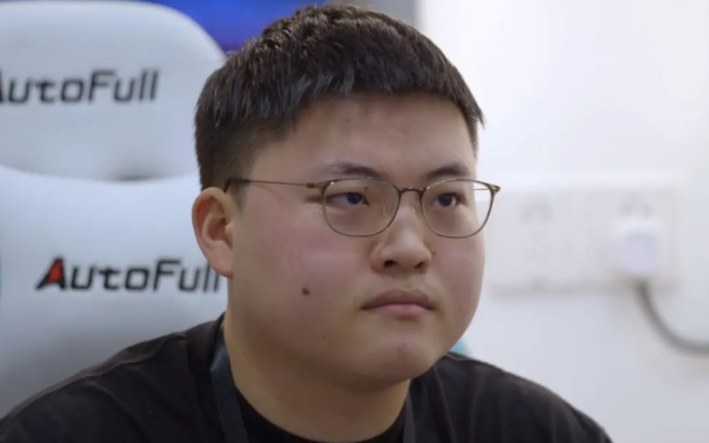 包含赛地聚焦：亚冠关键时刻热度飙升；新疆广汇伤情更新；震撼外界；赛季目标并未改变的词条