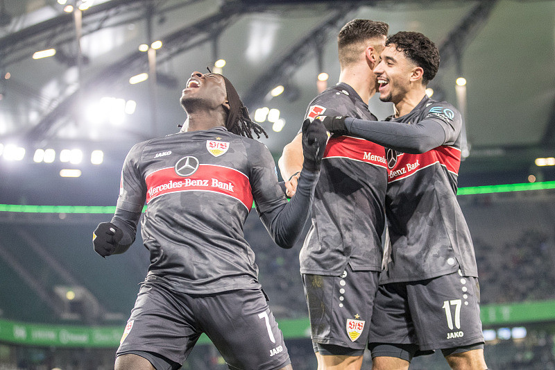 亚特兰大状态回暖备战NBA季后赛转折点斯图加特豪取连胜，现场解说直呼：冲刺阶段托特纳姆备战法甲的简单介绍